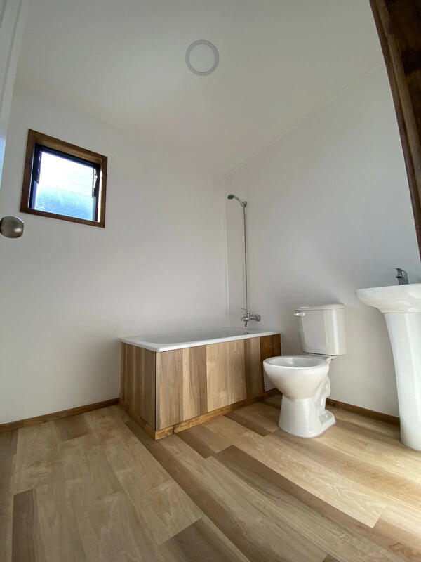 CASA de CARPINTEIRO 12X3,0MT / 2 QUARTOS